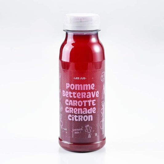 Le Jus de pomme betterave et carotte