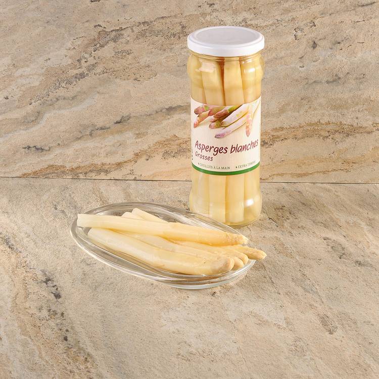 Les Asperges blanches pelées